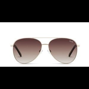 Quay sunglasses. Vivienne gold/brown lens